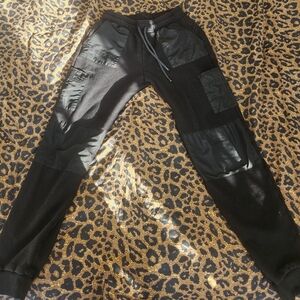 "ALO" Black Yoga Jogger Pants